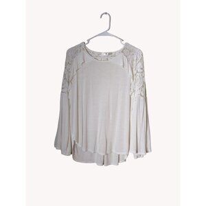 Vintage Etched Top Medium Long Bell Sleeve Lace Shoulder